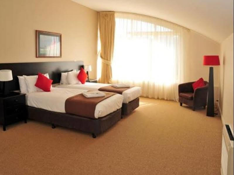 Aligned Corporate Residences Уильямстаун Экстерьер фото